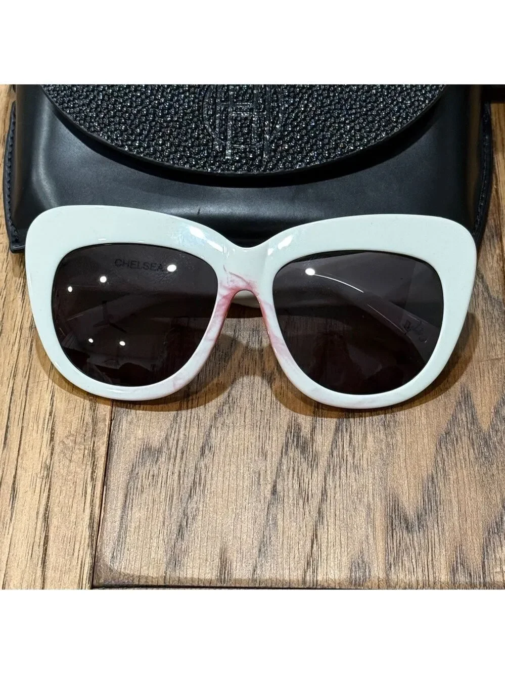 House of Harlow White with Pink Chelsea Sunglasses with box and case